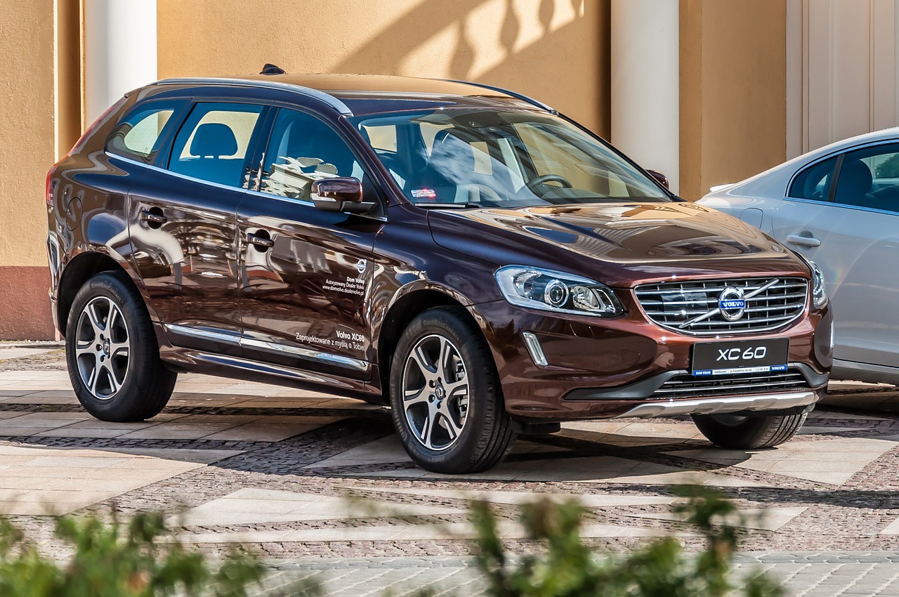 Zakładanie klimatyzacji w Volvo. Przegląd Warszawa